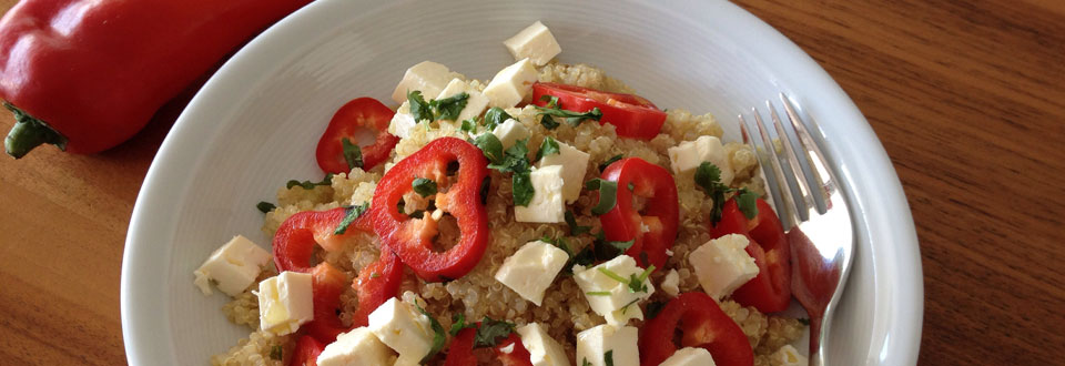 quinoa-salat-mit-spitzpaprika-und-feta